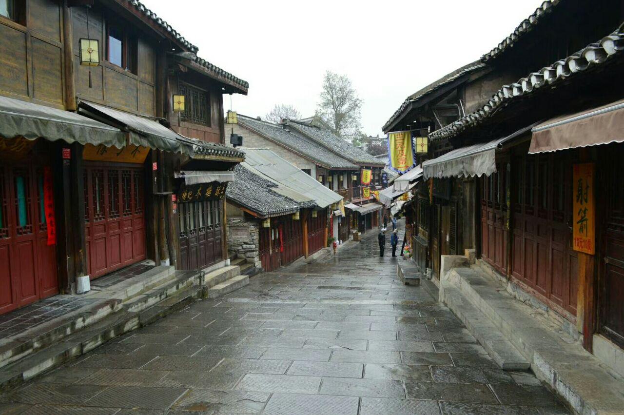 刘令飞、五条人与开心麻花,一起《致新年快乐》